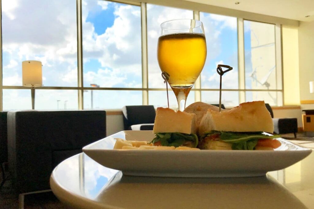 Thailand Lounge Service